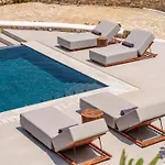 Oasis By Ethos Hospitality Agios Ioannis Diakoftis
